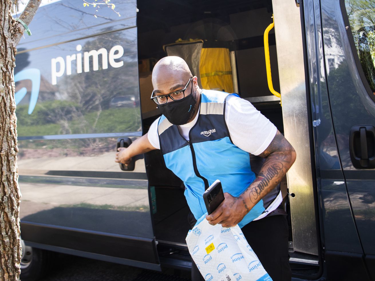 9 questions about the government’s effort to break up Amazon